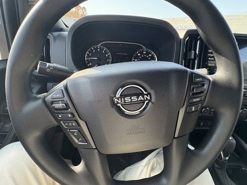 New 2026 Nissan Frontier SV w/ Tow Package AWD/4WD image 18