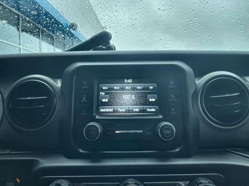 Used 2019 Jeep Wrangler Unlimited Sport S AWD/4WD image 13