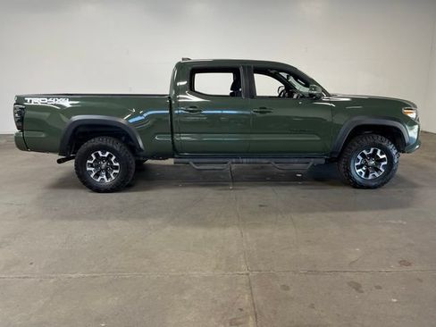 Used 2021 Toyota Tacoma TRD Off-Road w/ Technology Package AWD/4WD image 2