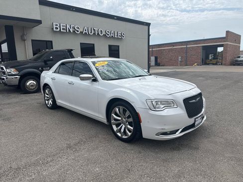 Used 2016 Chrysler 300 C w/ Safetytec Plus Group RWD image 4