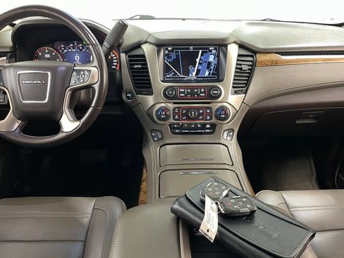 Used 2016 GMC Yukon Denali w/ Open Road Package AWD/4WD image 2