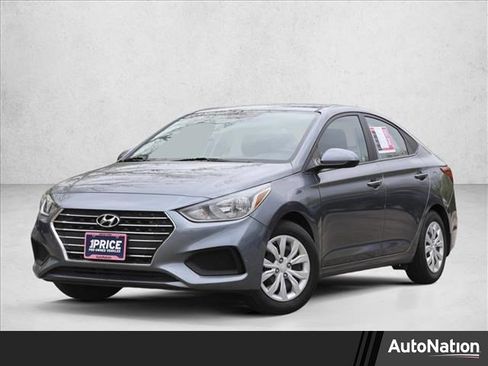 Used 2020 Hyundai Accent SE FWD image 1
