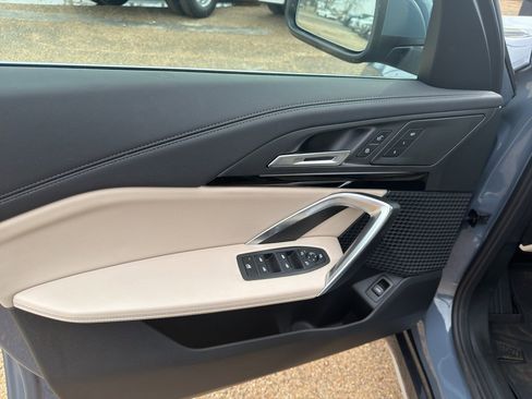 Used 2025 BMW X1 xDrive28i w/ Technology Package image 23