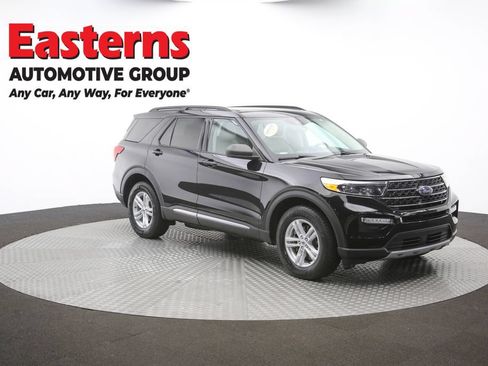 Used 2021 Ford Explorer XLT w/ Equipment Group 202A AWD/4WD image 49