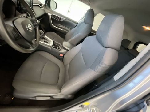 Used 2019 Toyota RAV4 LE w/ All Weather Liner Package AWD/4WD image 11
