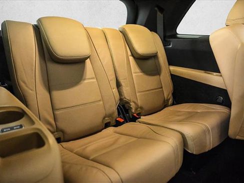 Certified 2025 Mercedes-Benz GLS 450 4MATIC image 23