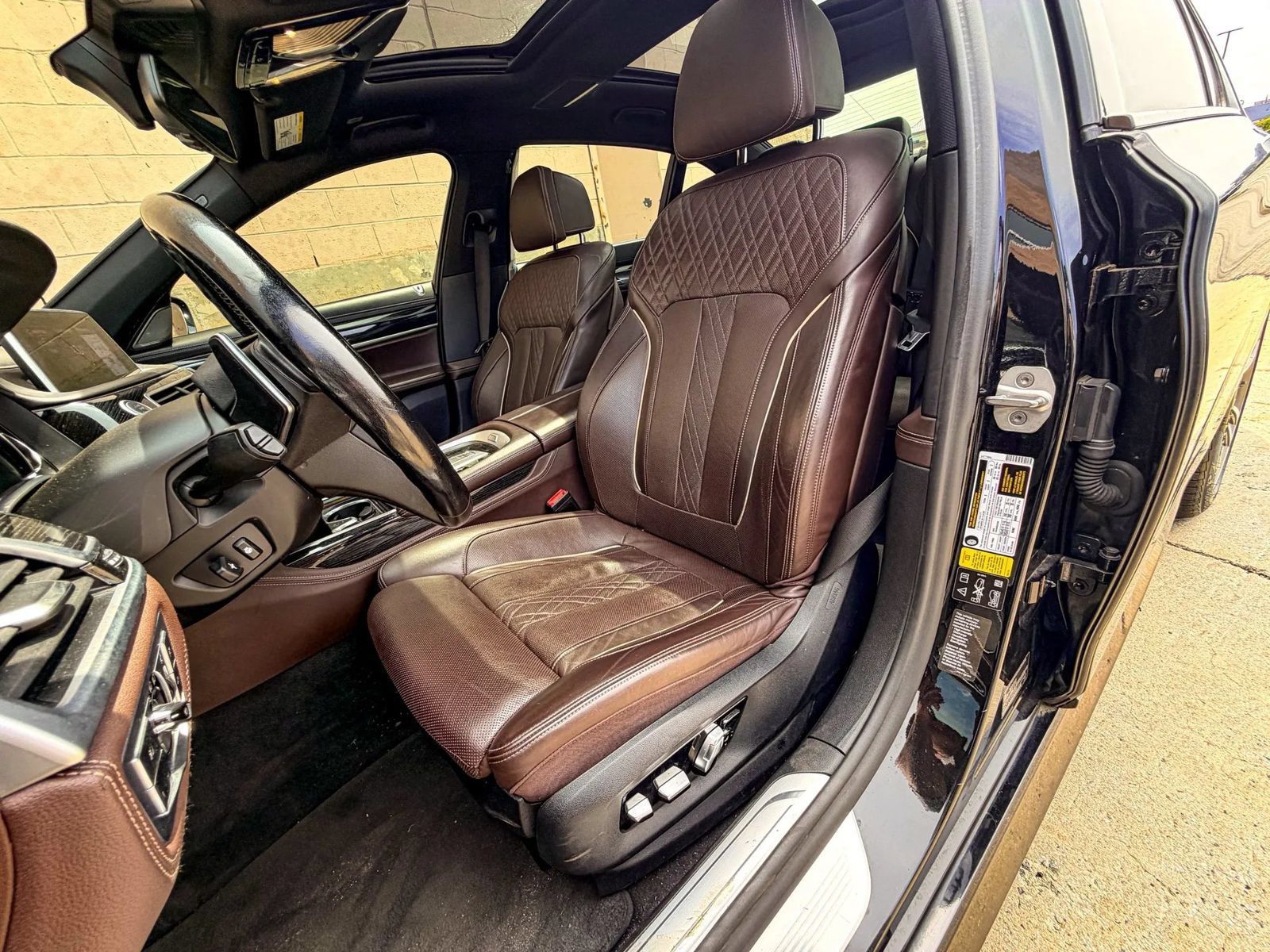 Used 2018 BMW ALPINA B7 xDrive AWD/4WD image 20