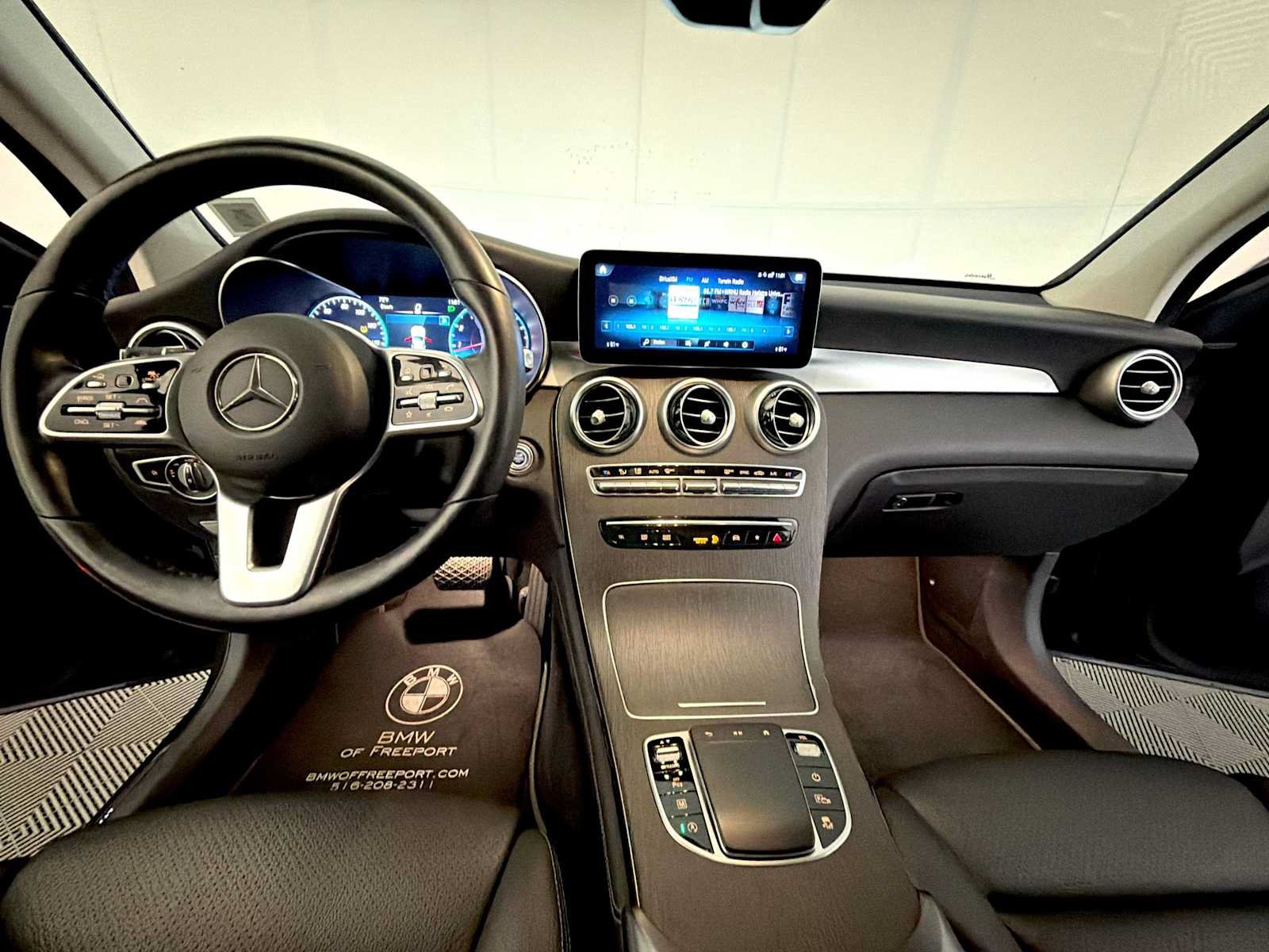Used 2021 Mercedes-Benz GLC 300 4MATIC image 14