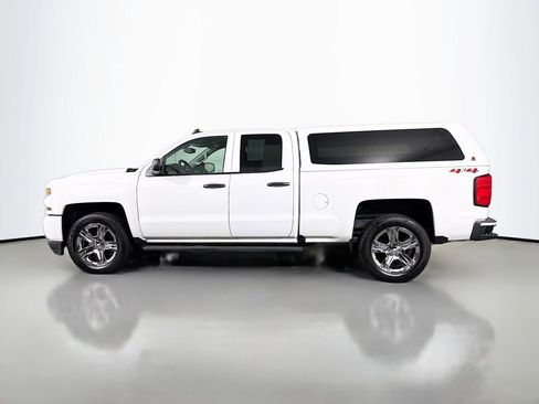 Used 2018 Chevrolet Silverado 1500 Custom image 4
