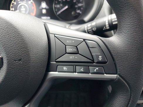 Used 2021 Nissan Kicks SV image 27