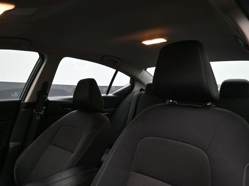 Used 2024 Nissan Altima 2.5 SV FWD image 28