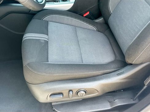 Used 2025 Chevrolet Blazer LT image 18