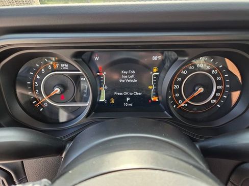 New 2026 Jeep Gladiator Sport AWD/4WD image 33