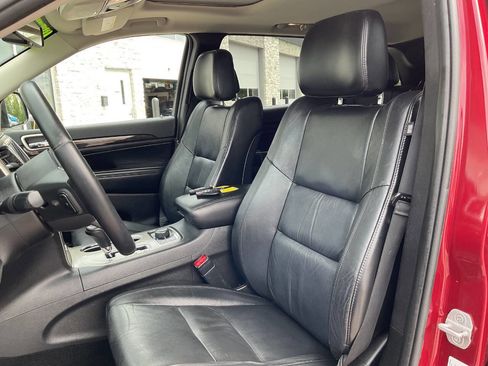 Used 2012 Jeep Grand Cherokee Laredo AWD/4WD image 15