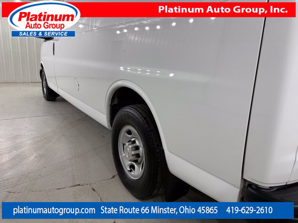 Used 2020 Chevrolet Express 3500 Extended w/ Driver Convenience Package RWD image 43