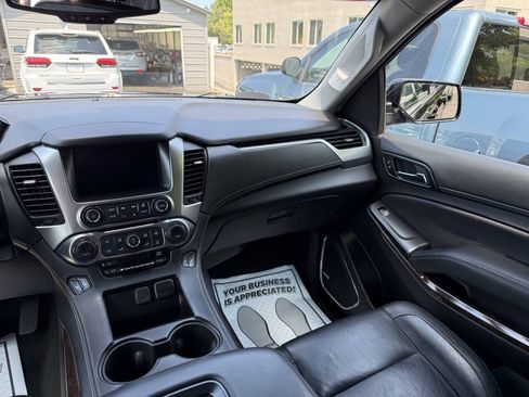 Used 2018 Chevrolet Tahoe LT AWD/4WD image 11
