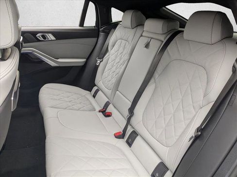 New 2026 BMW X6 xDrive40i w/ Climate Comfort Package image 16