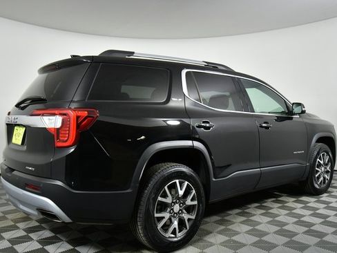 Used 2023 GMC Acadia SLE w/ Driver Convenience Package image 10