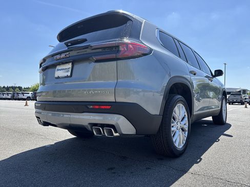 New 2026 GMC Acadia Elevation w/ Elevation Premium Package AWD/4WD image 7