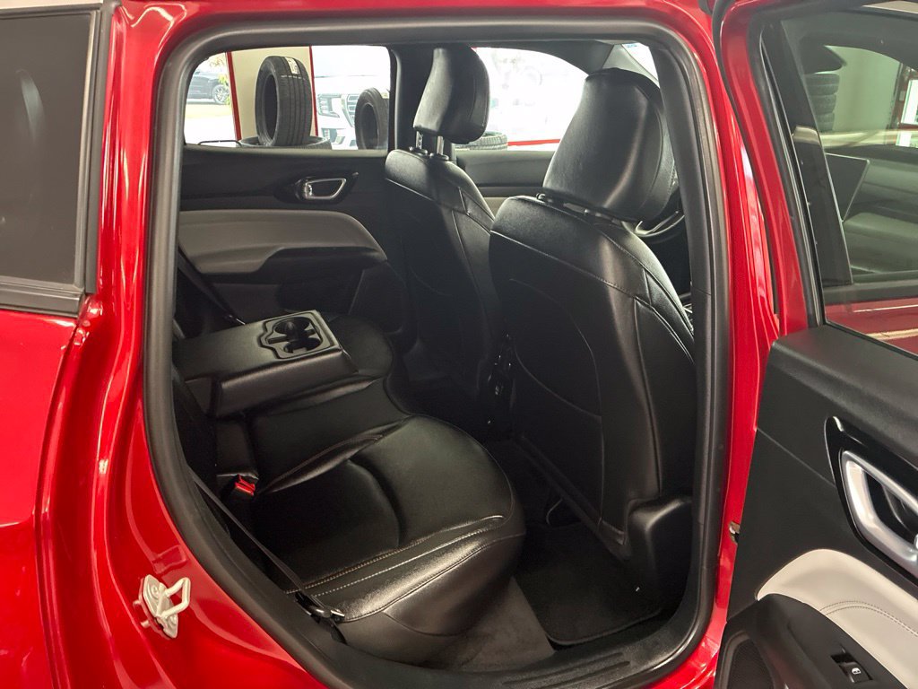 Certified 2024 Jeep Compass Limited AWD/4WD image 28