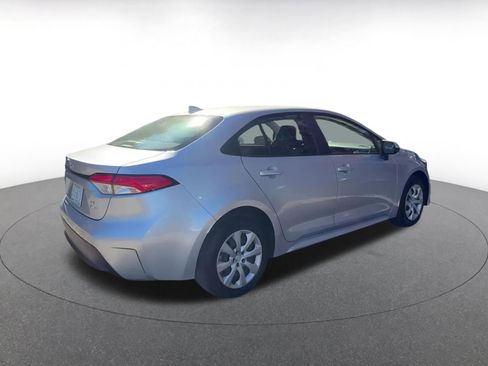 Used 2025 Toyota Corolla LE image 15