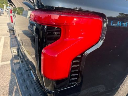 Used 2024 Ford F150 Lightning Flash AWD/4WD image 7
