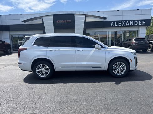 Used 2024 Cadillac XT6 Luxury w/ LPO, Floor Liner Package AWD/4WD image 2