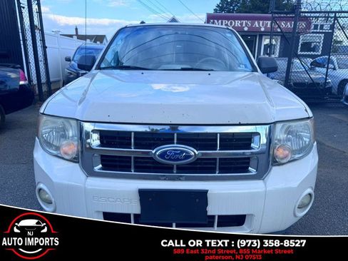 Used 2012 Ford Escape XLT image 2