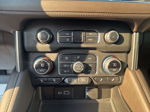 Used 2023 Chevrolet Tahoe LT w/ Luxury Package RWD image 44