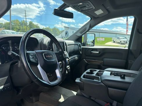 Used 2022 GMC Sierra 3500 SLE w/ SLE Convenience Package AWD/4WD image 9