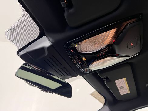 New 2026 BMW X6 M60i image 18