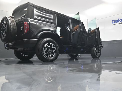 Used 2021 Ford Bronco Outer Banks image 60