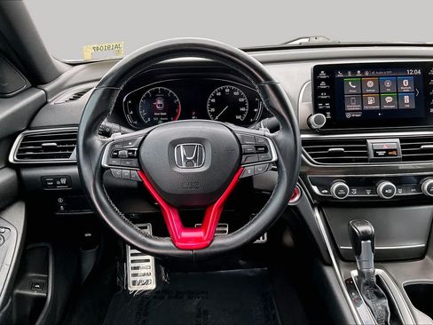 Used 2018 Honda Accord Sport image 5