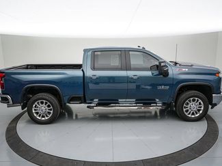 Used 2025 Chevrolet Silverado 2500 LT w/ Texas Edition video 3