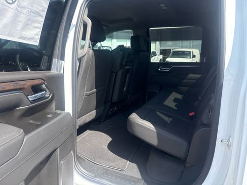 New 2026 GMC Sierra 2500 SLT AWD/4WD image 23