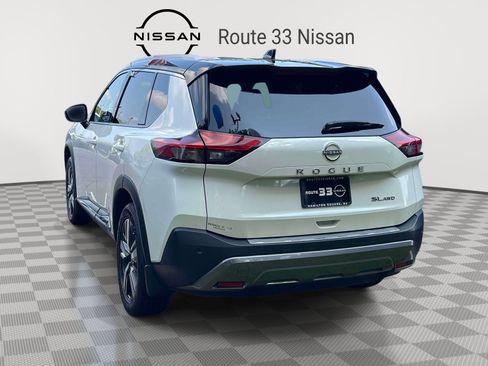 Used 2023 Nissan Rogue SL AWD/4WD image 3