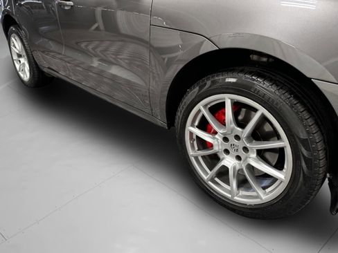 Used 2016 Porsche Macan Turbo image 59