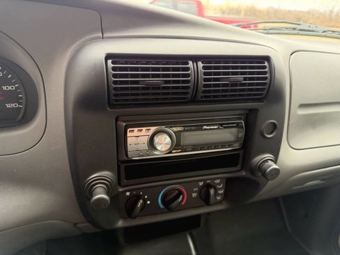 Used 2009 Ford Ranger XLT image 24