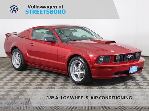 Used 2006 Ford Mustang GT Premium RWD image 1