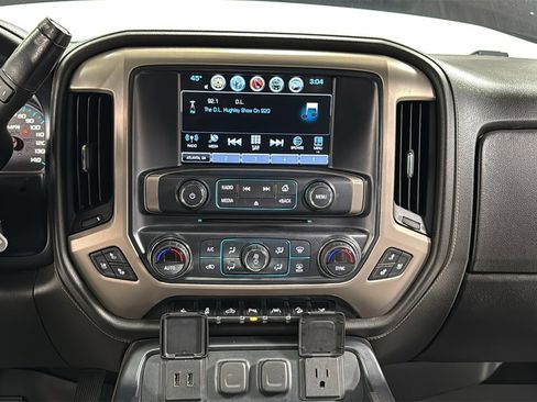Used 2018 GMC Sierra 1500 Denali image 9