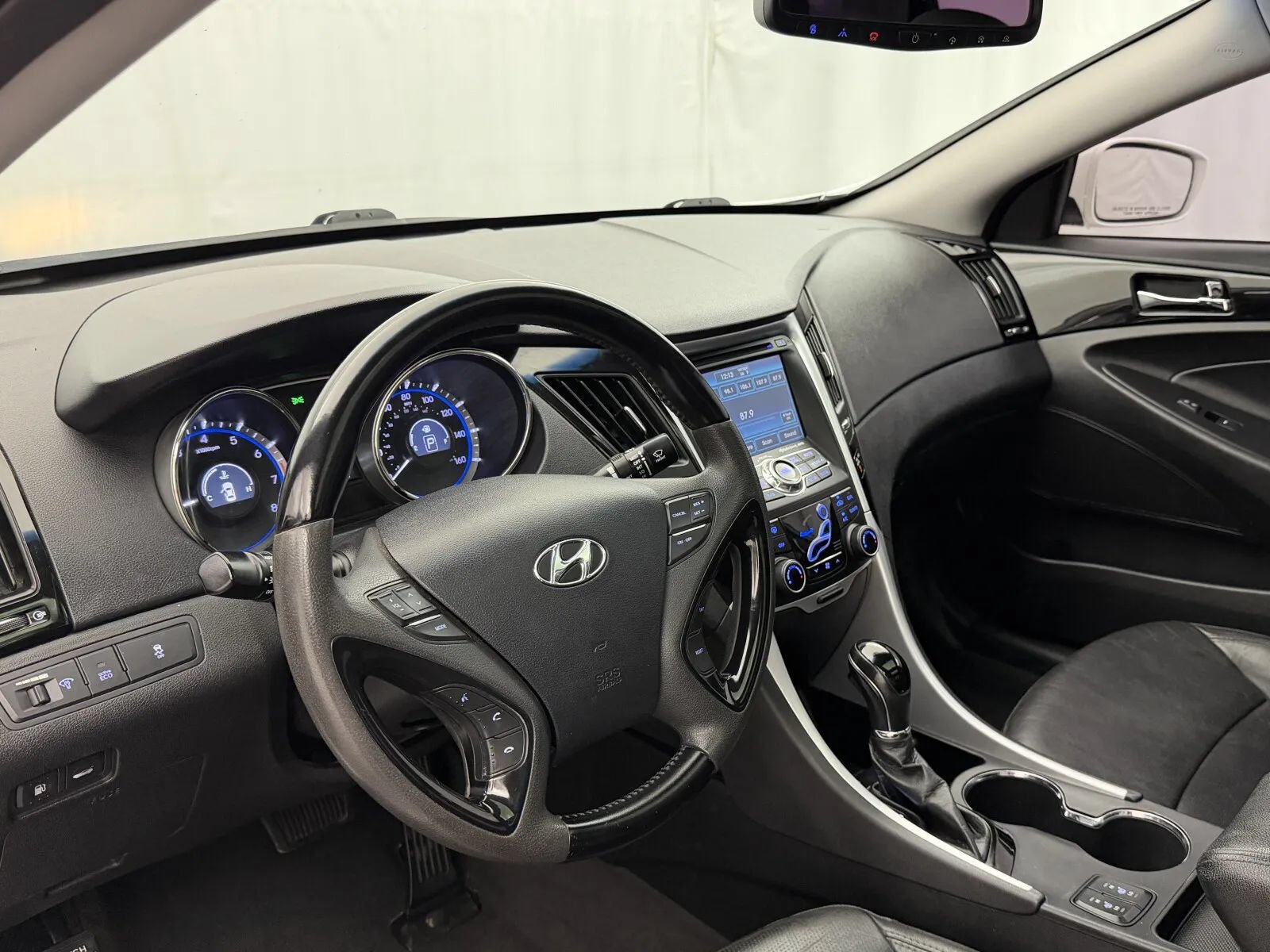 Used 2013 Hyundai Sonata Limited w/ Premium Pkg FWD image 9
