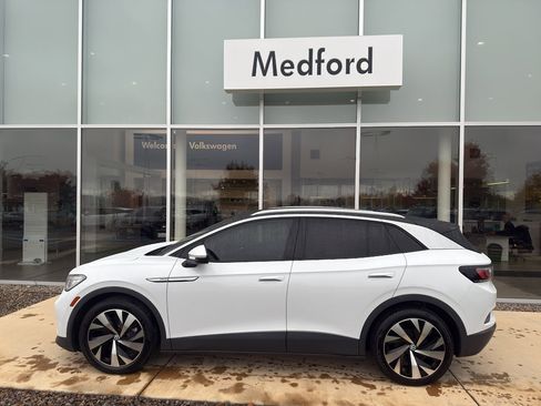 Used 2021 Volkswagen ID.4 Pro S w/ Gradient Package image 7