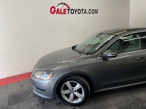 Used 2012 Volkswagen Passat 2.5 SE image 3