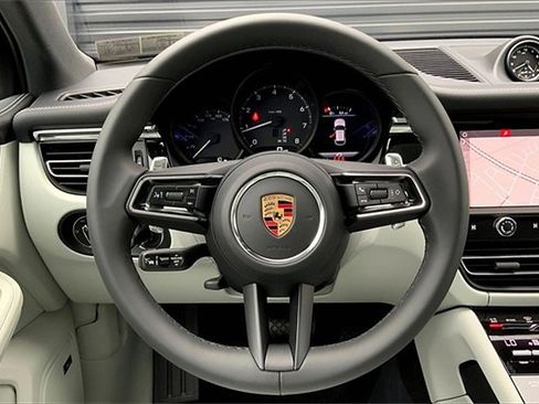 New 2025 Porsche Macan image 7