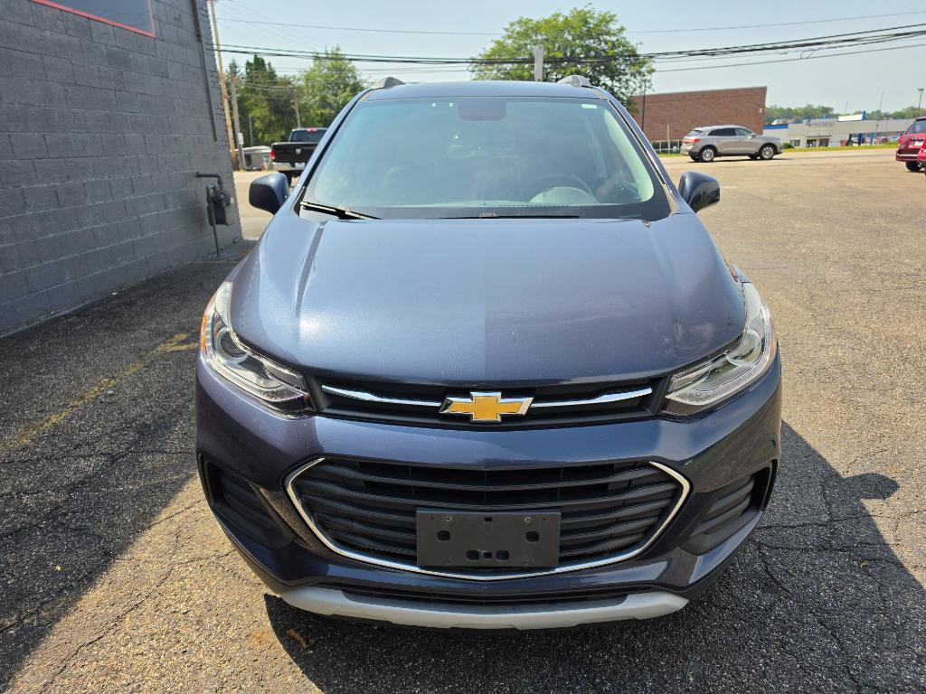 Used 2018 Chevrolet Trax LT w/ LT Convenience Package FWD image 8