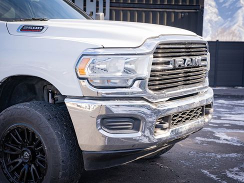 Used 2021 RAM 2500 Big Horn image 3