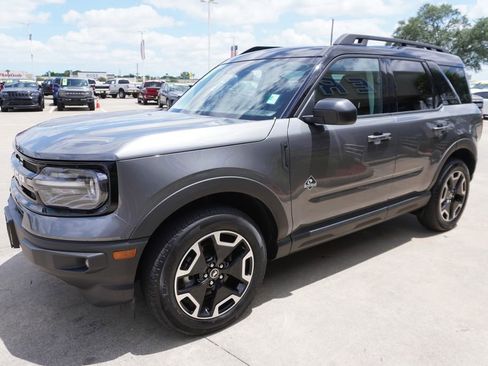 Certified 2024 Ford Bronco Sport Outer Banks AWD/4WD image 3