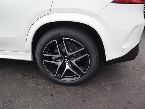 New 2026 Mercedes-Benz GLE 53 AMG 4MATIC image 9