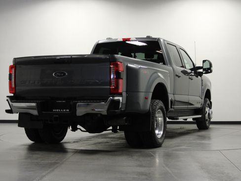 Used 2023 Ford F350 Lariat AWD/4WD image 4