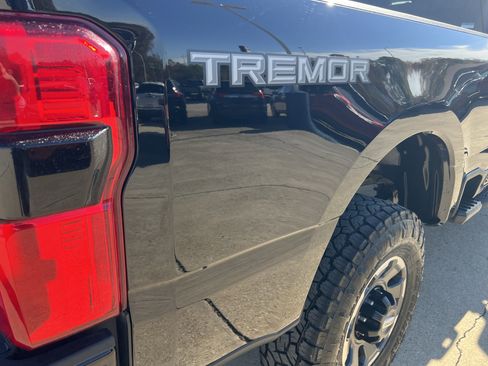 Used 2024 Ford F350 Lariat w/ Tremor Off-Road Package image 8